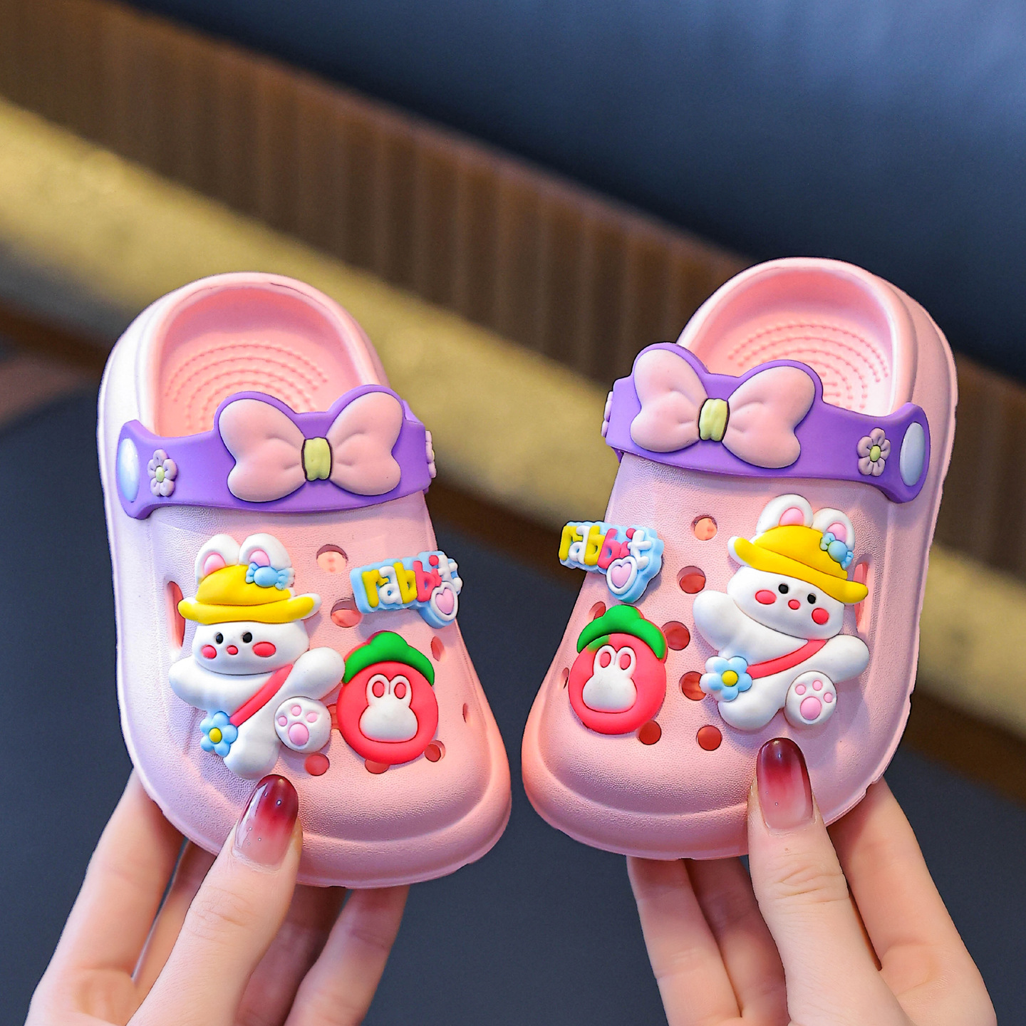 Children's Summer Slippers for Boys, Cartoon Style, for Infants and Toddlers, Girls' Home Indoor Soft-Soled Non-Slip Closed-Toe Clogs