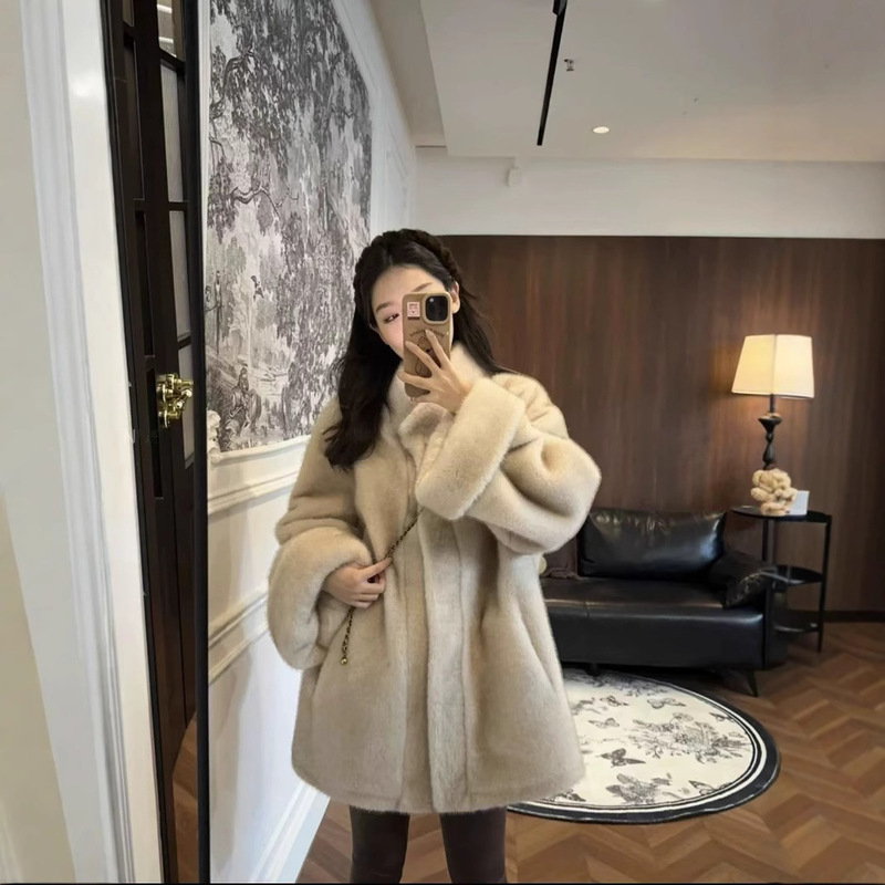 2025 Winter Korean Style Mid-Length Stand-Up Collar and Sleeves Medieval Mink Loose Environmentally Friendly Fur Women's Fur Outwear Plush