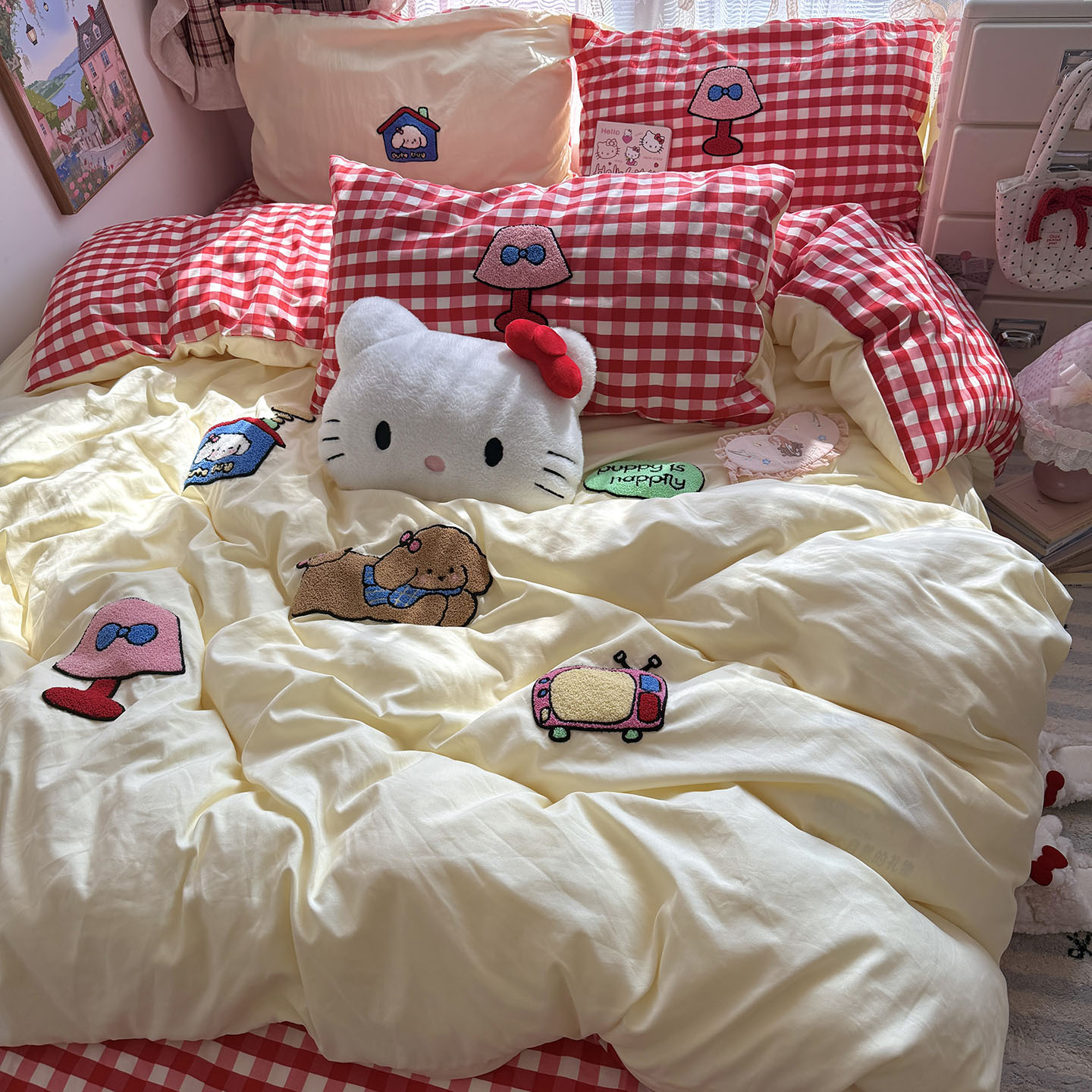 Madre y bebé clase A toallas bordadas cuatro piezas de algodón puro desnudo dormir sábanas de dibujos animados cubierta de cama de dormitorio de algodón conjunto de tres piezas