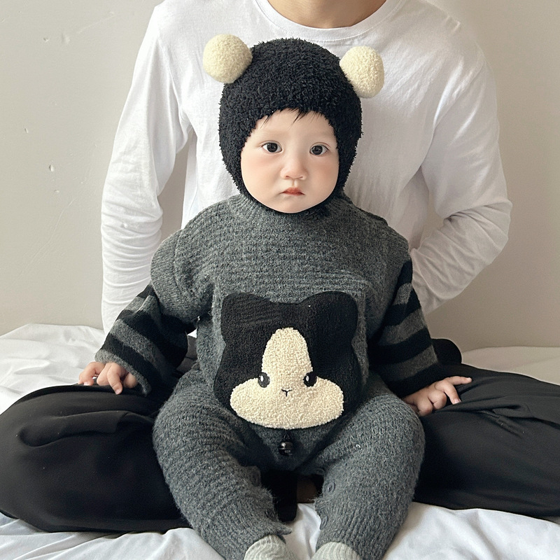 Uniforme de bebé otoño invierno ropa de bebé invierno lindo caricatura coreana pequeña edad de mes gruesa ropa de punto para salir