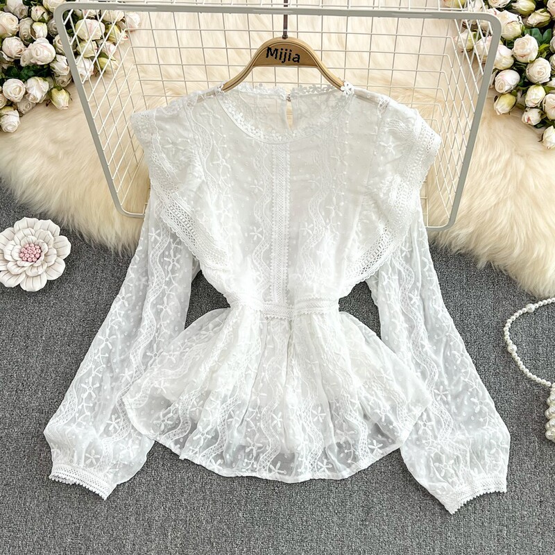 Foreign Trade French Round Neck Waist Slim Ruffled Lace Shirt 2025 Summer Sweet and Fashionable White Short Top