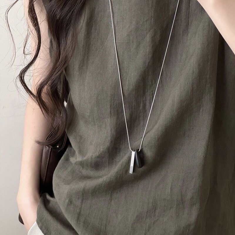 Vintage Geometric Sandalwood Titanium Steel Column Pendant Necklace for Women 2026 New Popular Niche Long Sweater Chain Accessory