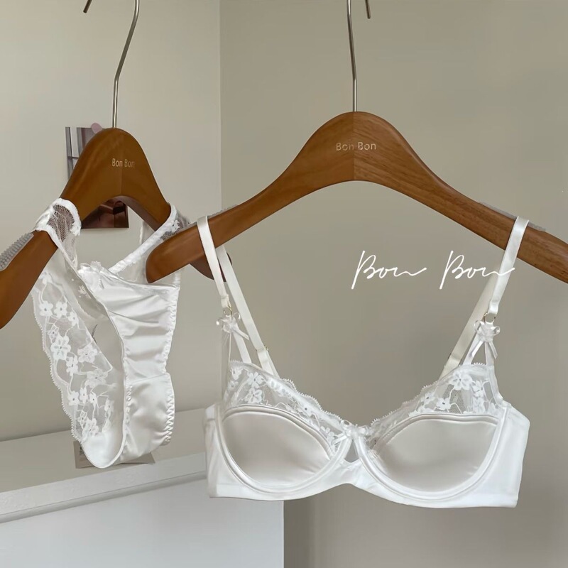 Summer Thin French Satin Lace White Lingerie Set for Women with Small Busts, Non-Sagging Half-Cup Bra Summer Thin French Satin Lace White Lingerie Set for Women with Small Busts, Non-Sagging Half-Cup Bra