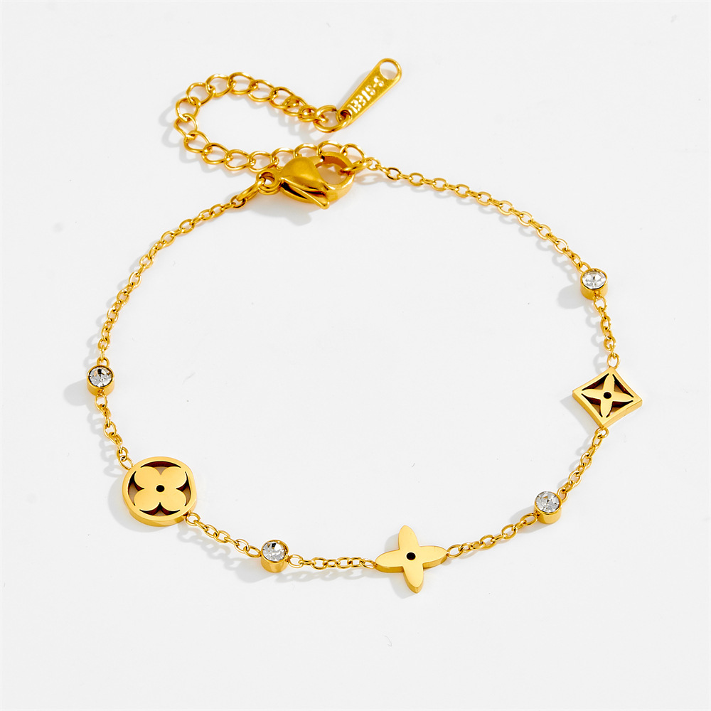 Collar de acero de titanio tetrafolia vieja flor dorada simple temperamento de alta sensación de joyería de acero inoxidable no se desvanece conjunto de mujeres