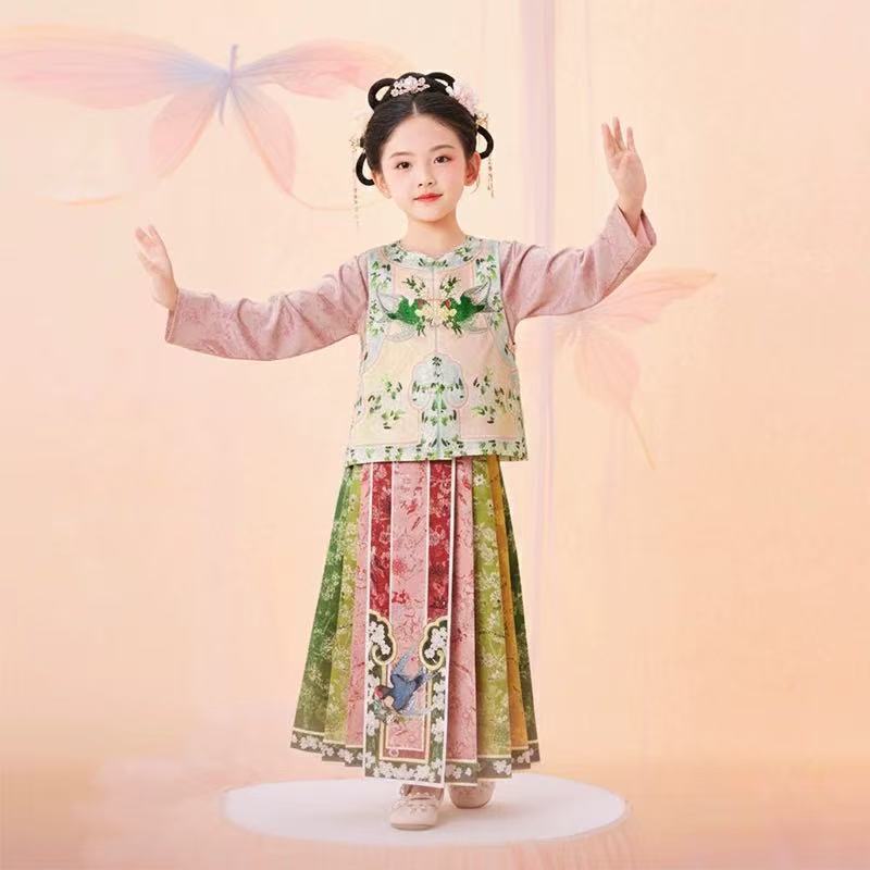 2026 New Style Girls' New Chinese-Style Mamian Skirt Hanfu Children's Tang Suit Vest Top Skirt Three-Piece Set