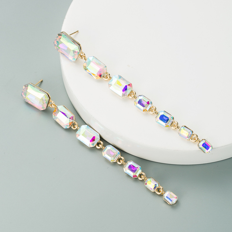 Mode Mehrschichtige Legierung Diamantohrringe display picture 4