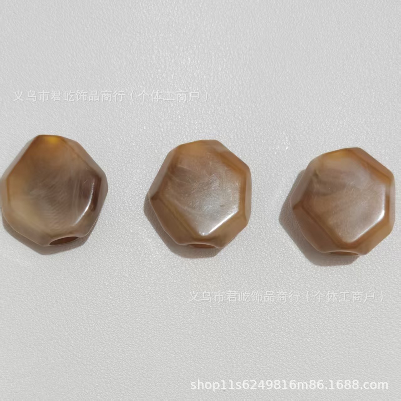 亚克力仿玉髓六棱切面菱珠 多棱竖孔散珠DIY手串服饰饰品配件批发