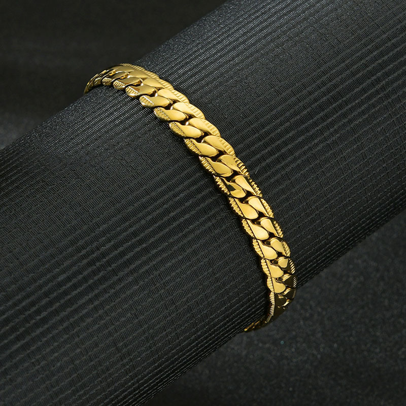 Unisex Gender Fashion Flower 304 Stainless Steel Plating No Inlaid 18K Gold Plated Unisex Bracelets