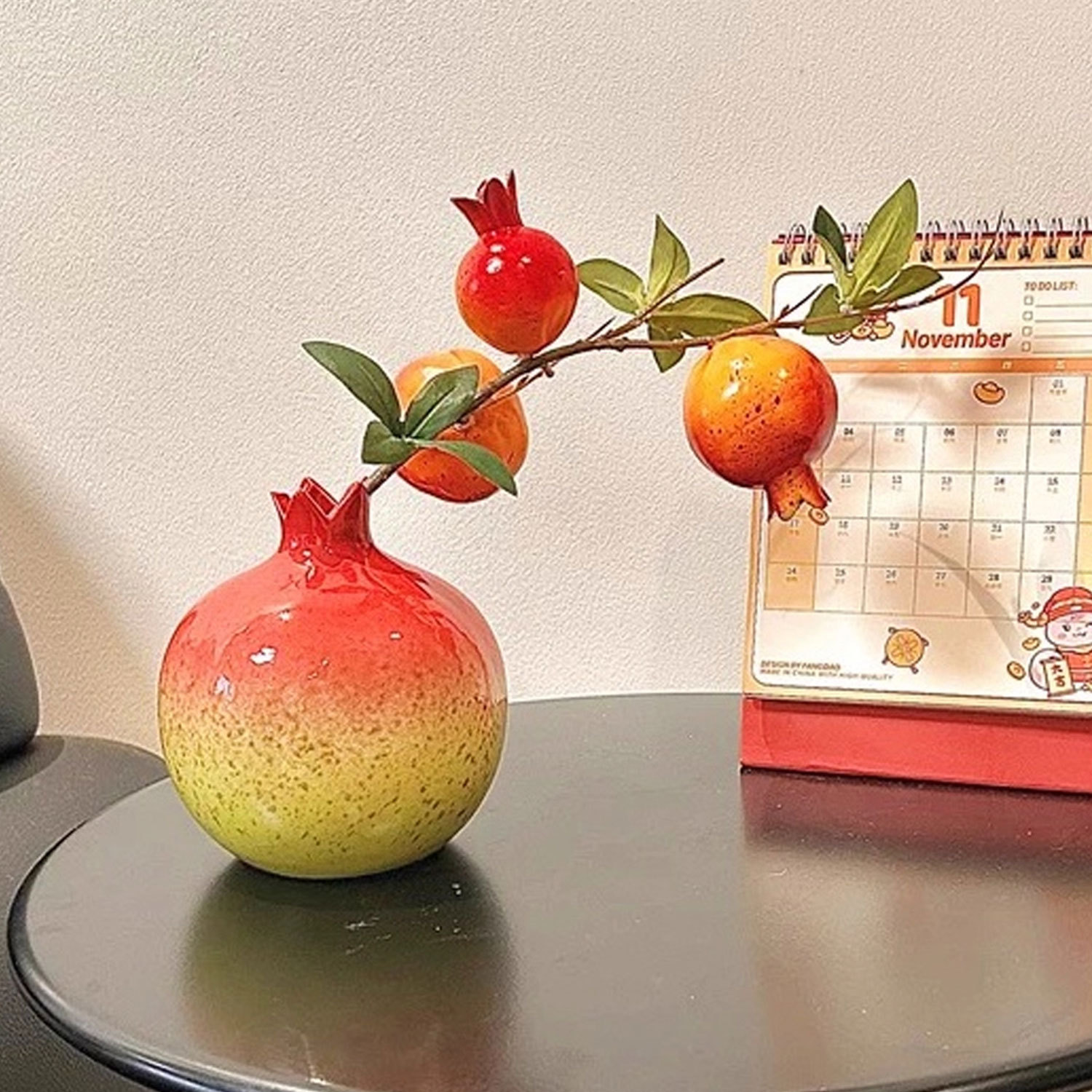Festive Ornaments, Simulated Pomegranate Fruit Ceramic Vase Flower Arrangement Ornaments, High-End Niche Creative Vase Ceramic Ornaments