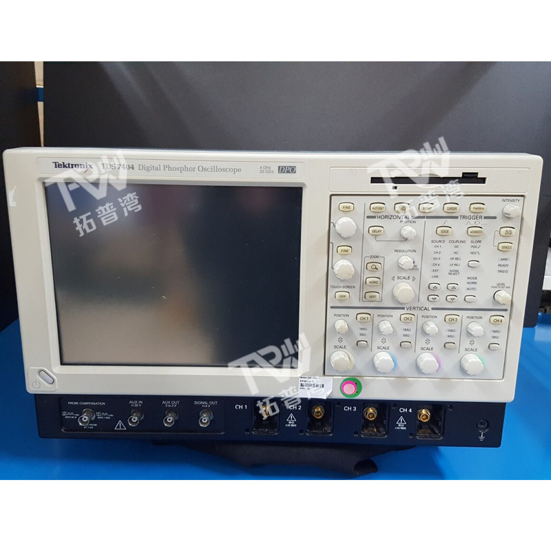 Tektronix 泰克 4GHz 20GS/s  4 通道 TDS7404 数字荧光示波器