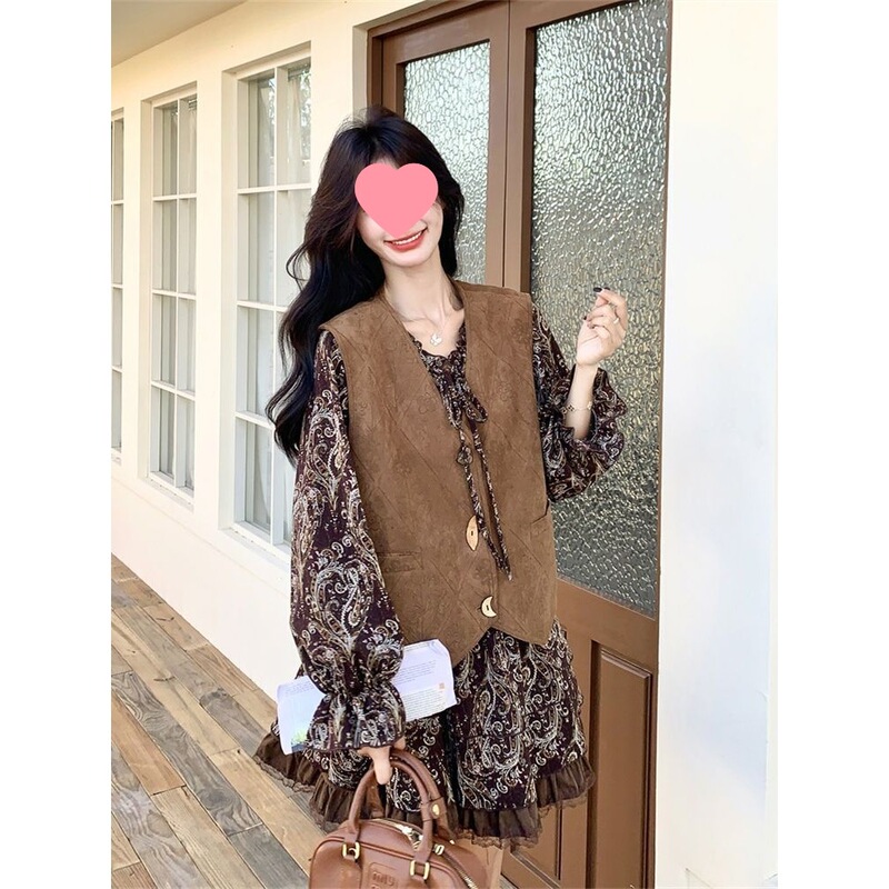 Plus-Size Korean-Style Floral Dress for Women, 2026 New Model, Slimming Outfit with Vest to Cover up Body Shape