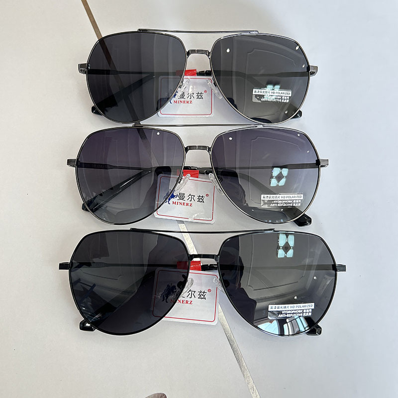 New high-resolution polarized sunglasses, fashionable square frame, personalized dual-beam sunglasses, everyday driving, classic retro frog sunglasses