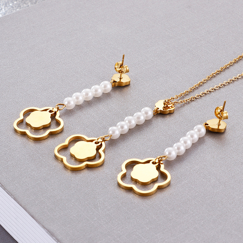 Fashion Flower Titanium Steel Inlay Artificial Pearls Earrings Necklace 1 Set