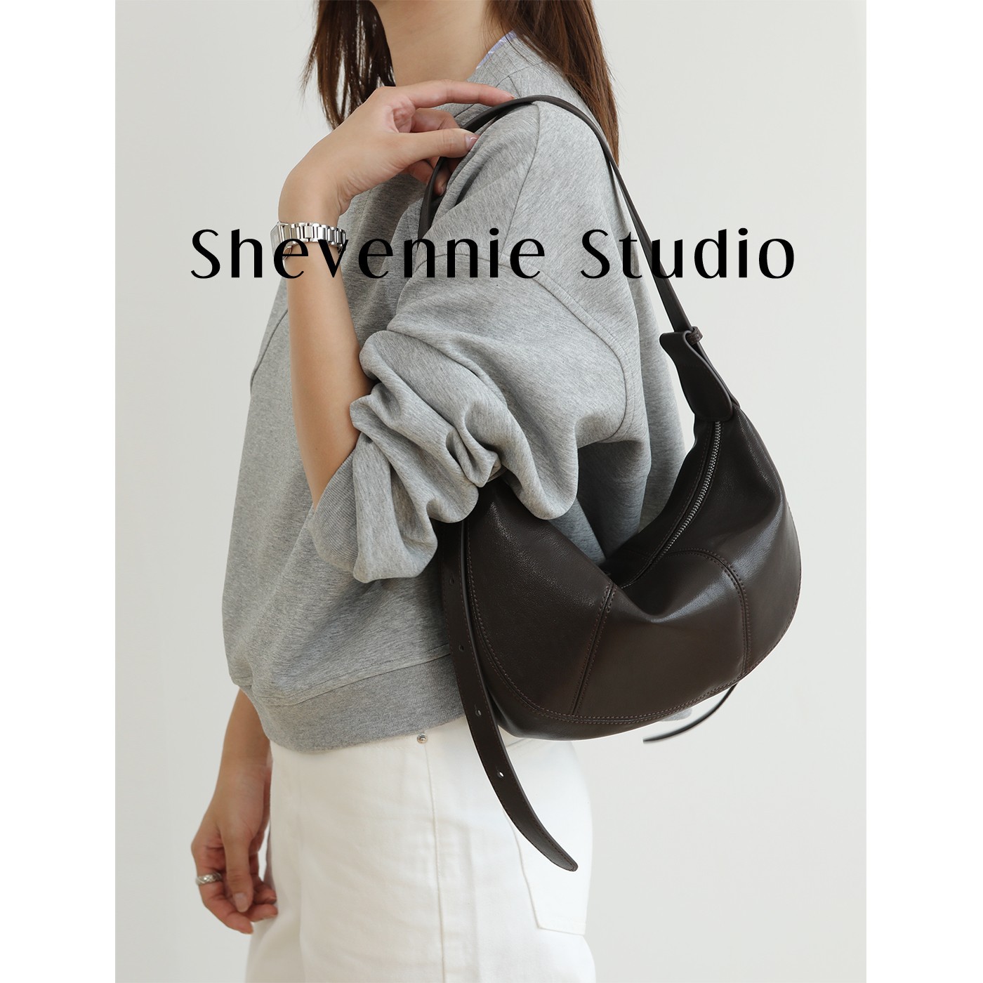 2025 Retro Top Grain Cowhide Crescent Bag Black Versatile Moon Bag Underarm Hobo Bag High-Quality Women's Handbag - Thumbnail 2