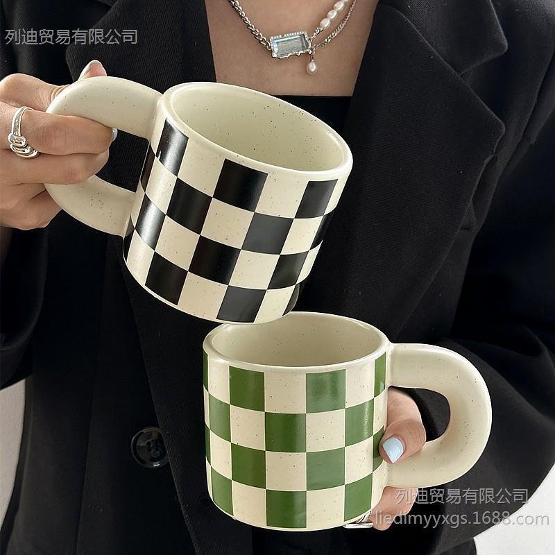 マグカップ棋盤格陶磁器カップ家庭用水カップオフィスコーヒーカップ朝食カップクリエイティブinsカップ