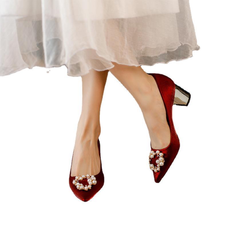 Zapatos de boda de cuatro estaciones para mujeres 2022 nuevo vino rojo tacones altos no cansados pies de novia estilo chino dos zapatos de boda