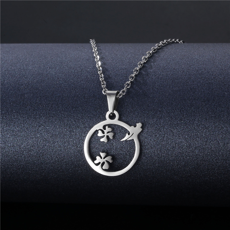 Wholesale Jewelry Stainless Steel Hollow Geometric Tag Necklace Nihaojewelry display picture 17