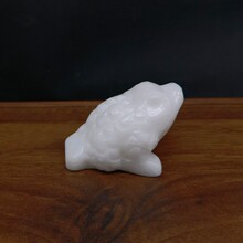 汉白玉金蟾摆件 家居装饰玉器工艺品 车摆台书桌摆件地摊批发