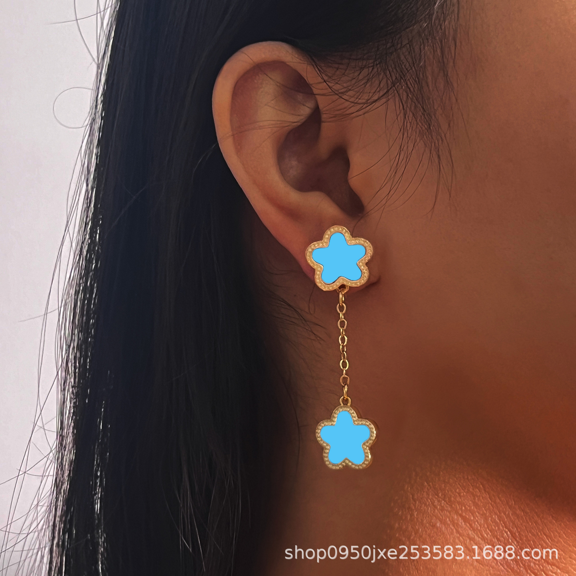챙이 넓은 매화 2 섹션 귀걸이 라이트 블루