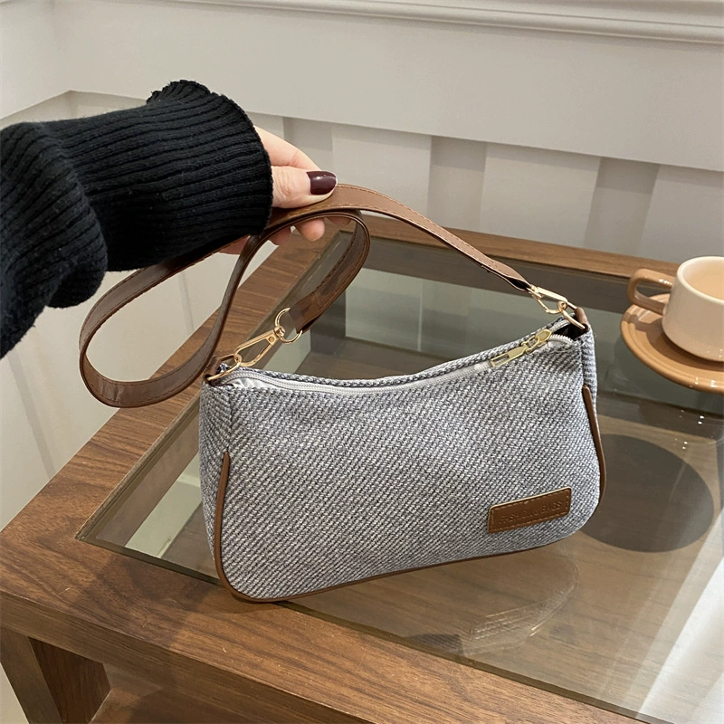 Underarm bag, fashionable shoulder bag, one-shoulder bag, summer bag strap for leisure, simple and elegant design
