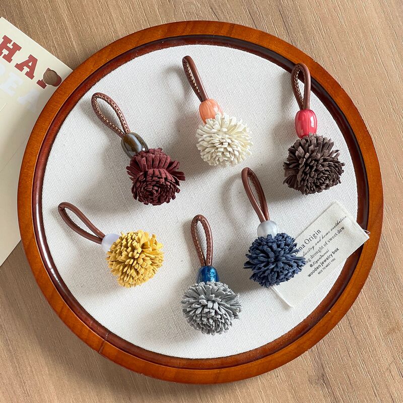 Autumn and Winter Maillard Shoe Bag Pendant Pine Cone Beaded Shoe Buckle Moral Training Kangaroo Shoe DIY Shoe Decorative Buckle