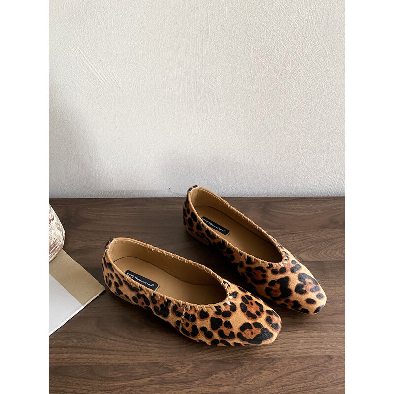 Comfortable fashionable shoes for work and office with a strap…