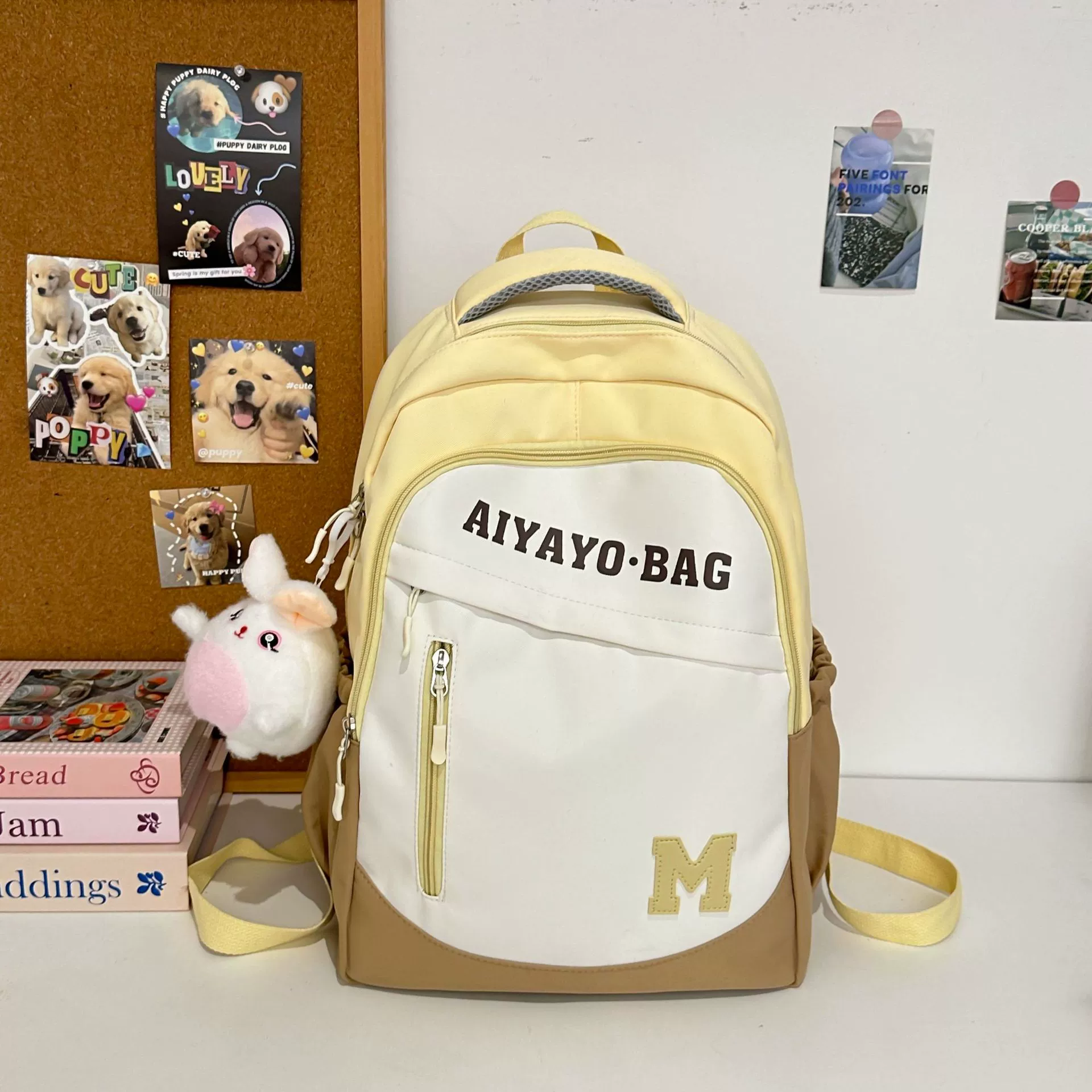 Capacious backpack, waterproof wear-resistant small school bag, simple and elegant design