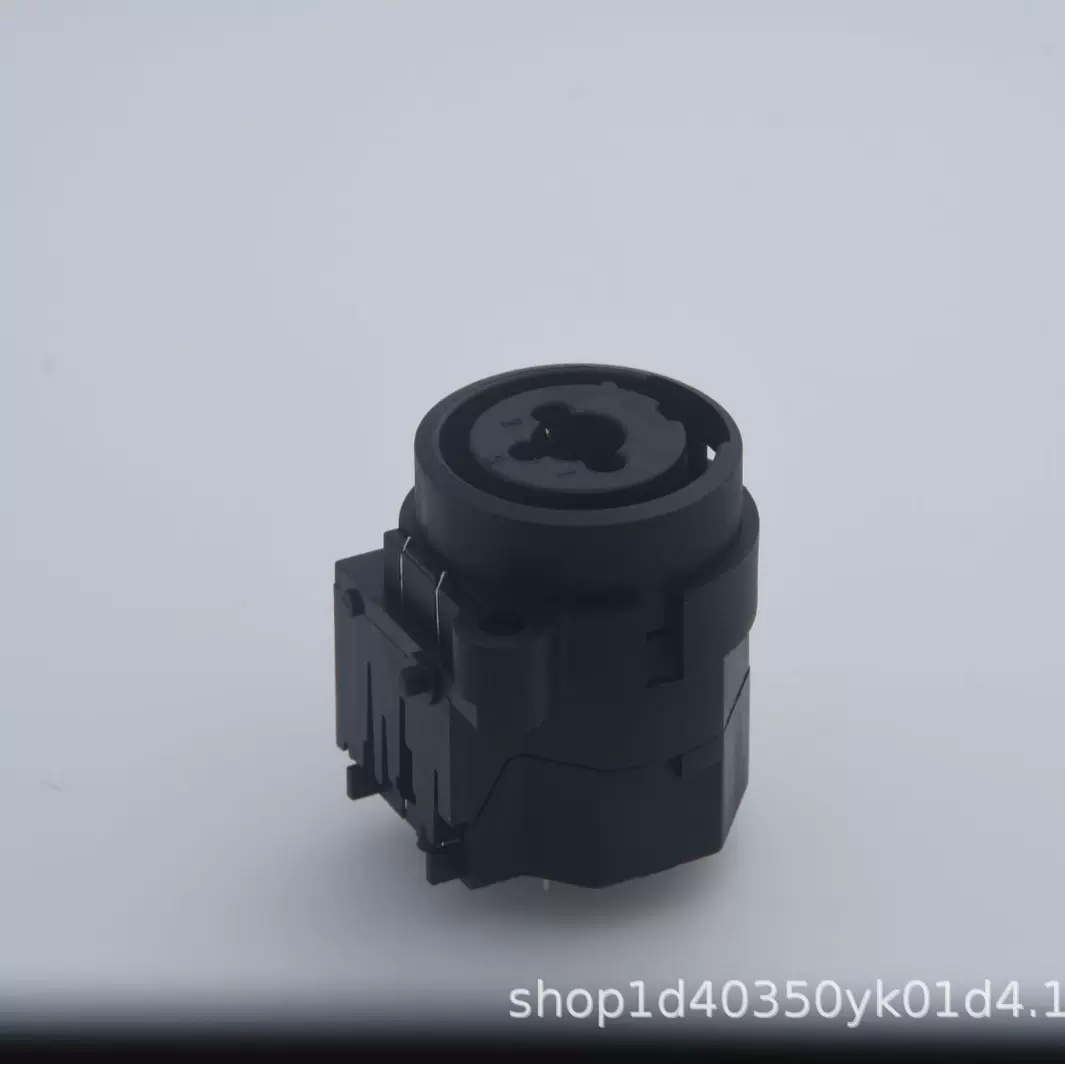 XLR卡侬座 舞台灯光调音台 麦克风话筒音响平衡插座 XLR连接器