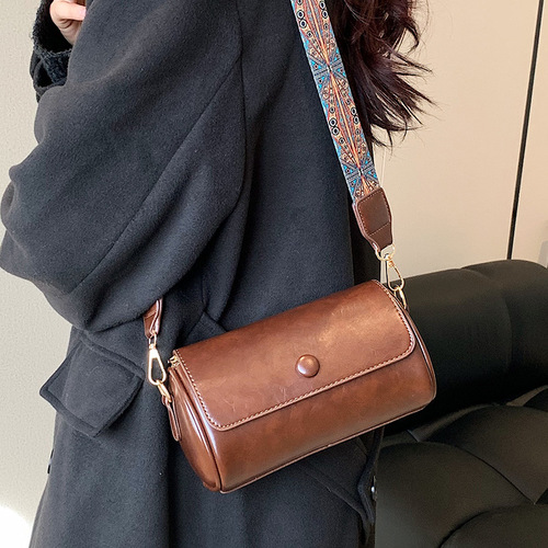 Retro small bag women's bag niche  new trendy autumn and winter versatile wideband single shoulder crossbody bag cylindrical bag