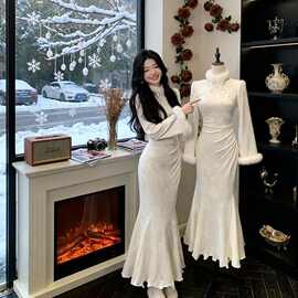 修身包臀鱼尾毛领旗袍长袖连衣裙女2025年新款秋冬高级感小众长裙