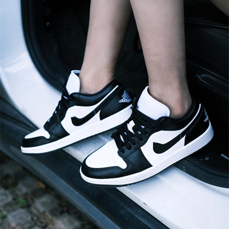 Putian shoes pure original AJ1 men's low-top sneakers in smoke gray, black and white panda design, women's shadow gray student sports casual shoes Putian shoes pure original AJ1 men's low-top sneakers in smoke gray, black and white panda design, women's shadow gray student sports casual shoes