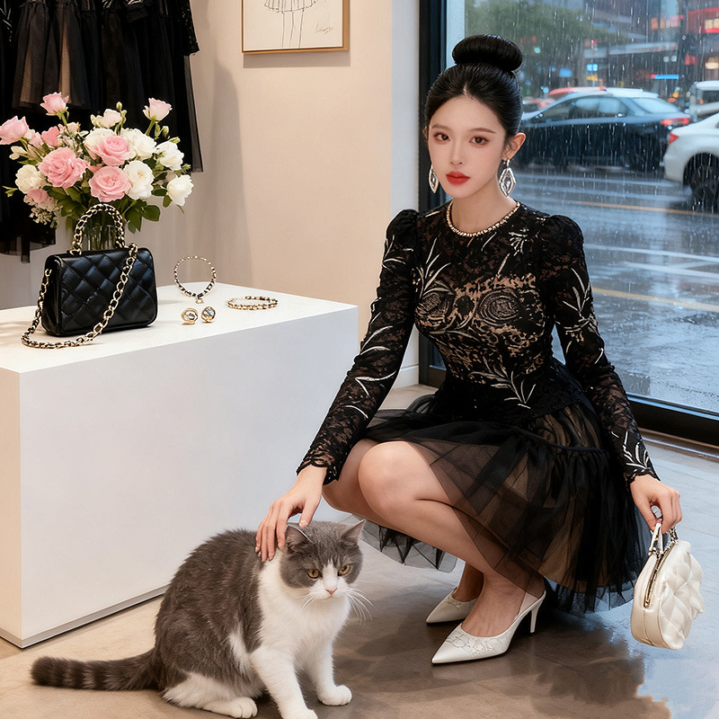 C-4579# 镶钻圆领收腰显...