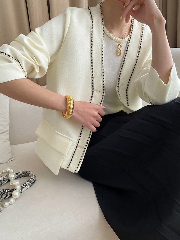 Sinan ハイエンドテクスチャードスタックコントラストカラーウェビングジャケットスモールフレグランススタイルショートスタイル 2024 秋冬スタイル SN2936|undefined