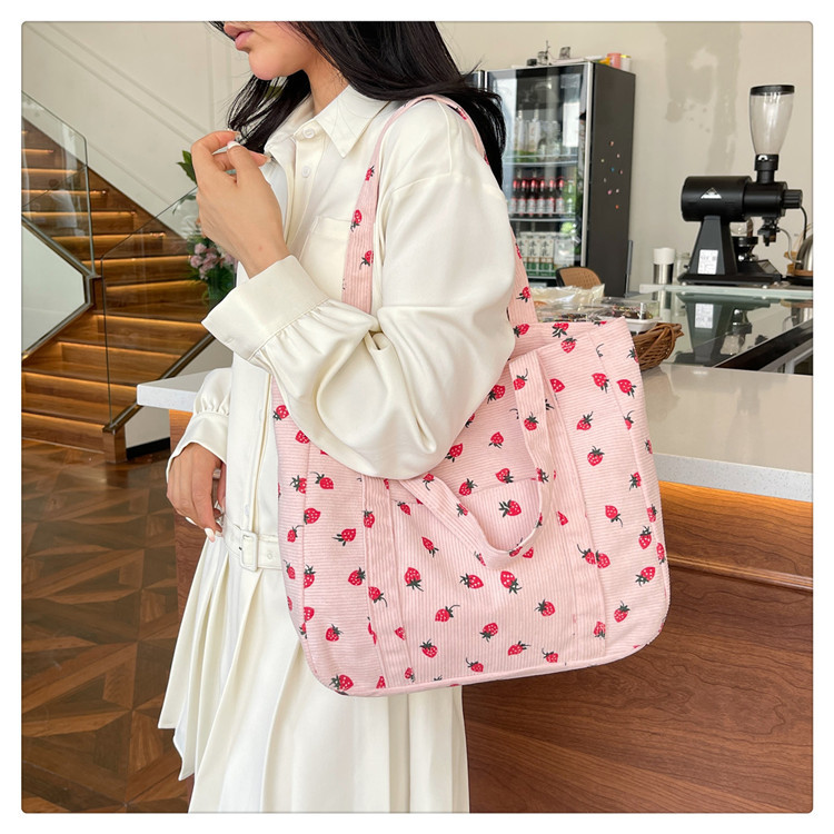 Women's Large Corduroy Strawberry Streetwear Sewing Thread Square Zipper Handbag display picture 14