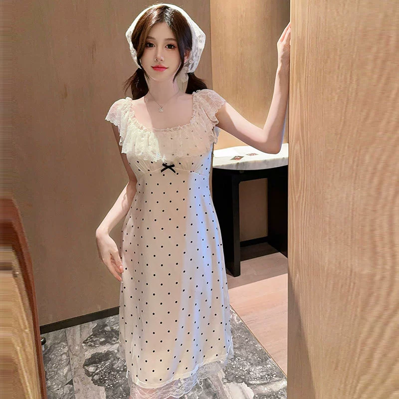 Silk dress, summer pijama, skirt, fitted lace brace, top with cups, lace dress