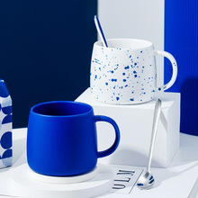 克莱因蓝创意陶瓷马克水杯高颜值情侣早餐牛奶咖啡杯生日活动礼品