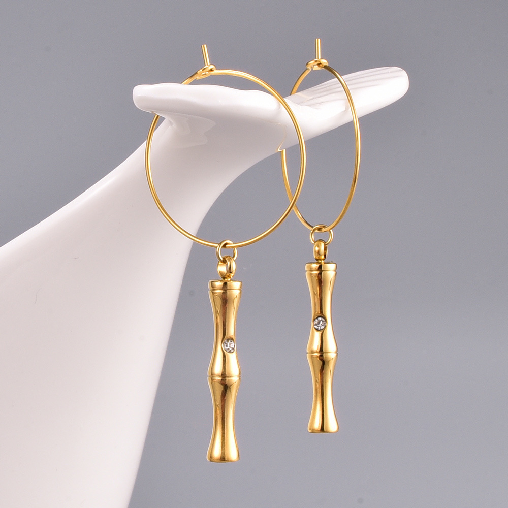 Pendientes De Acero De Titanio Dorado Con Cadena De Palos De Bambú De Moda Al Por Mayor display picture 2