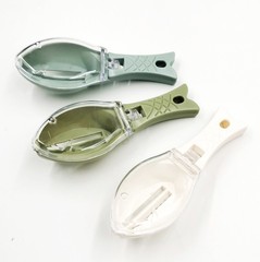 Household kitchen gadgets with lid fish scaler kitchen fish scale scraper manual fish scale removal tools wholesale