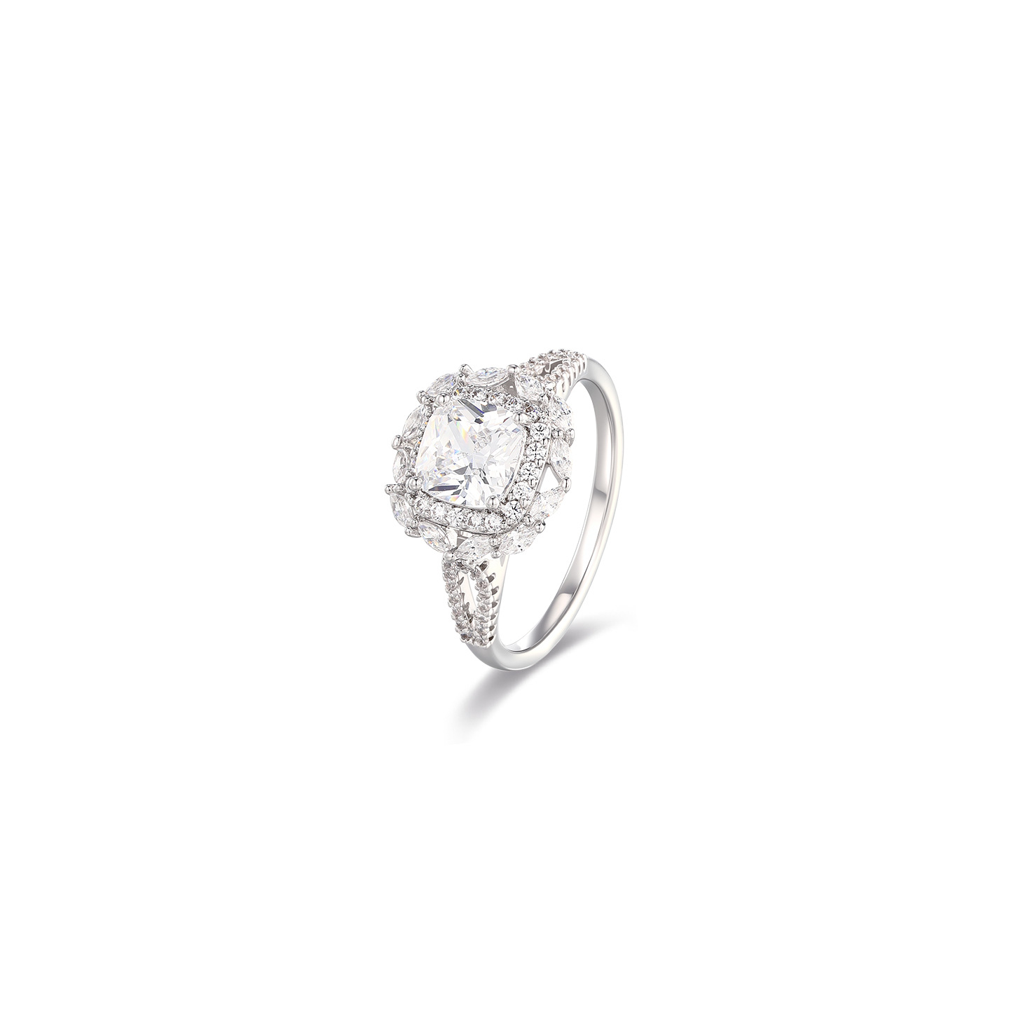 Xuping temperamento elegante ligeramente incrustado con anillo de lujo ligero de zirconio nicho transfronterizo europeo y americano suave anillo de viento al por mayor para mujeres