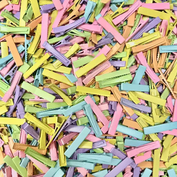 Bottom clip—color mixed 3 cm straight clip