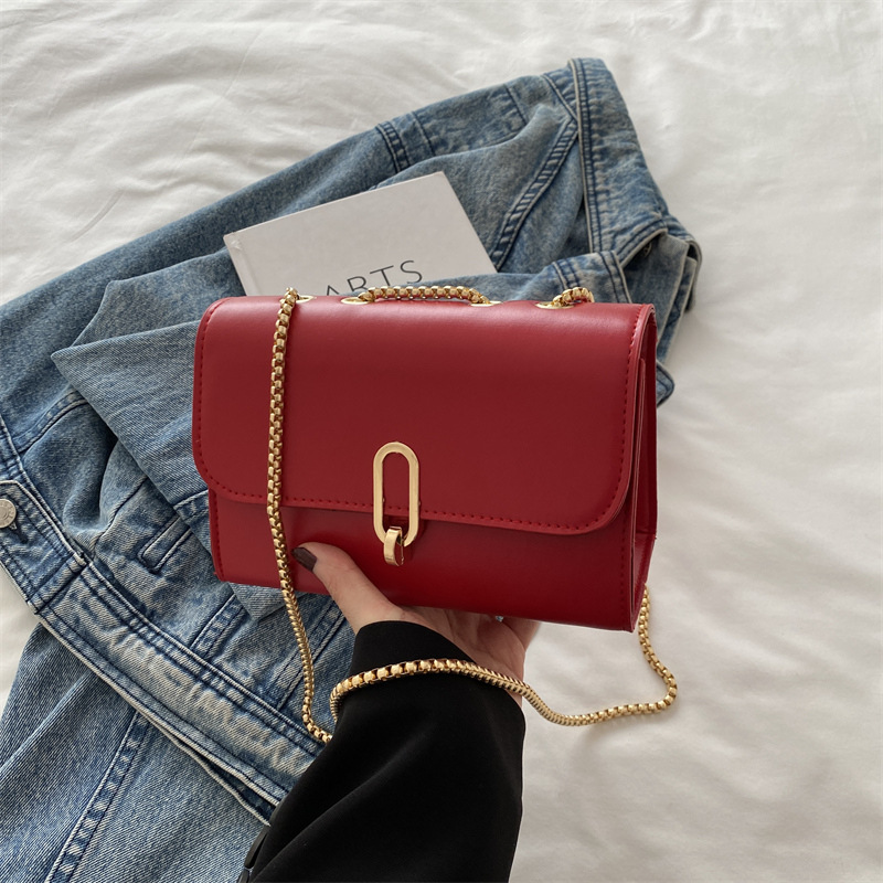 Textura bolsa cuadrada pequeña 2024 invierno nueva moda color sólido estilo occidental simple bolso de mensajero de un solo hombro bolso de viaje femenino