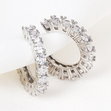 �¿�羳�Ƕ�ʯ�o�������A���⺆�s�r�г��W����荶��ǊA���Ů