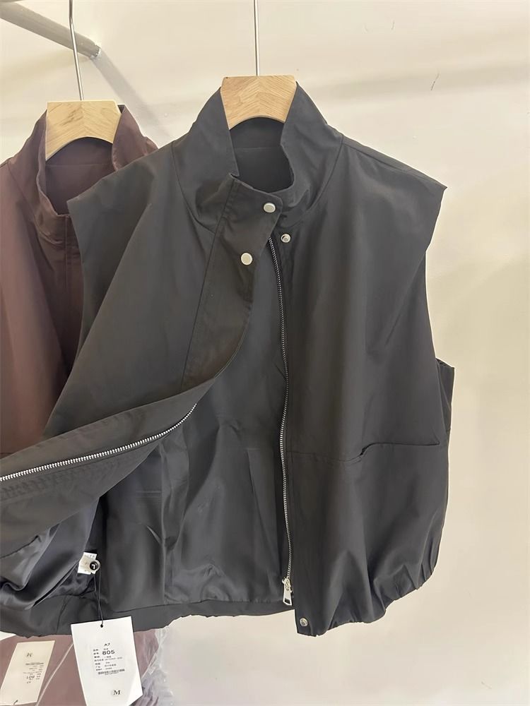 Gilet de travail court et simple de style européen GraceChic pour femme, collection automne 2025, coupe ample et décontractée._voghion.com