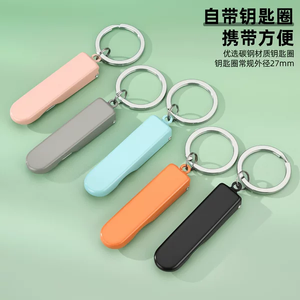 Wholesale In-Stock Nail Clippers Carbon Steel Folding Nail Clippers Manicure Tools Nail Clippers with Key Ring Silver Nail Clippers