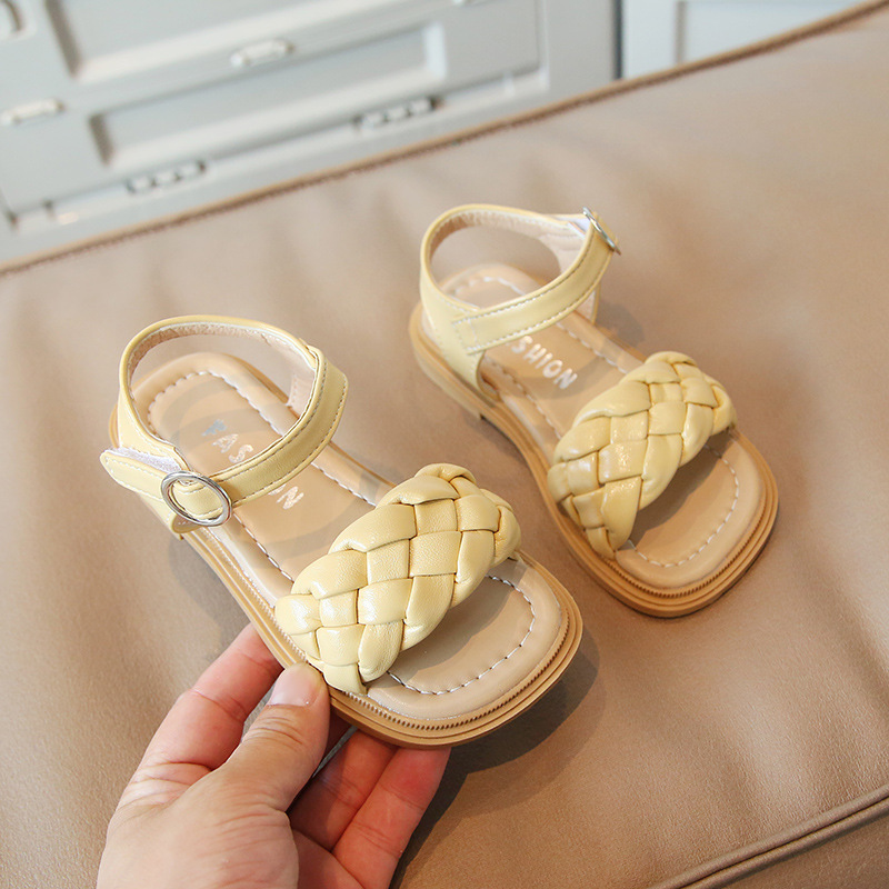 Sandales douces et mignonnes version coréenne, chaussures de plage à semelle souple pour petite fille, polyvalentes, pour enfants, nouvelle collection été 2022_voghion.com