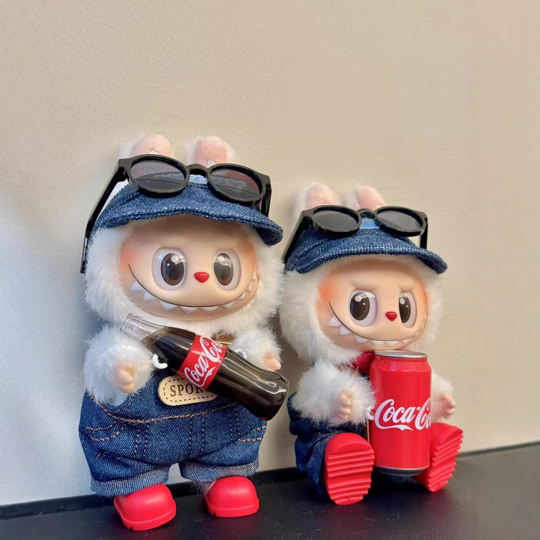 ラブブ labubu ビニール コカ・コーラ ベビー服 第一世代、第二世代、第三世代 17cm 夏用 座り立ちオーバーオールスーツ