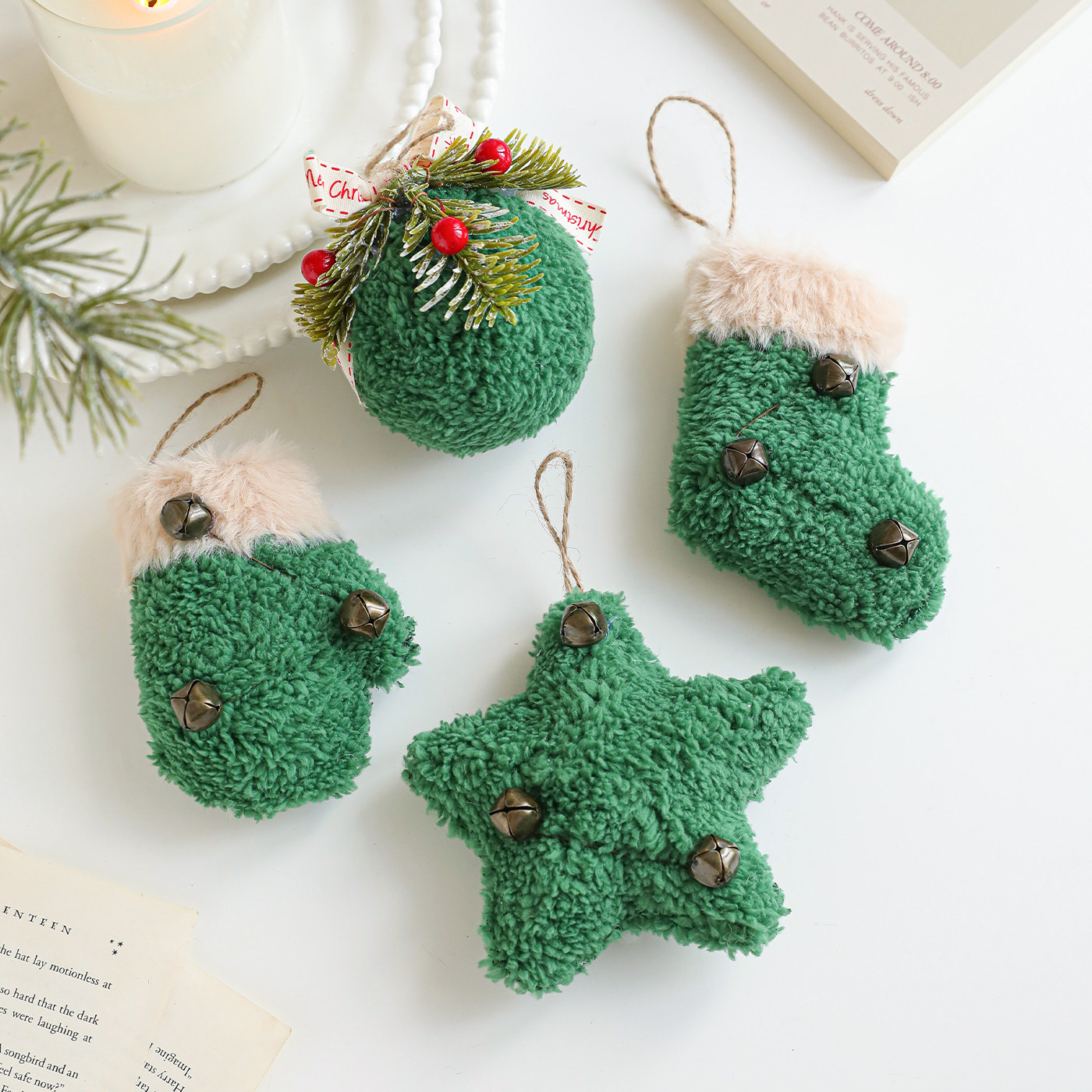 Transfronterizo americano verde bordes peluche colgante de tela bordes blancos árbol de Navidad colgante estrellas campana muñecas de dibujos animados
