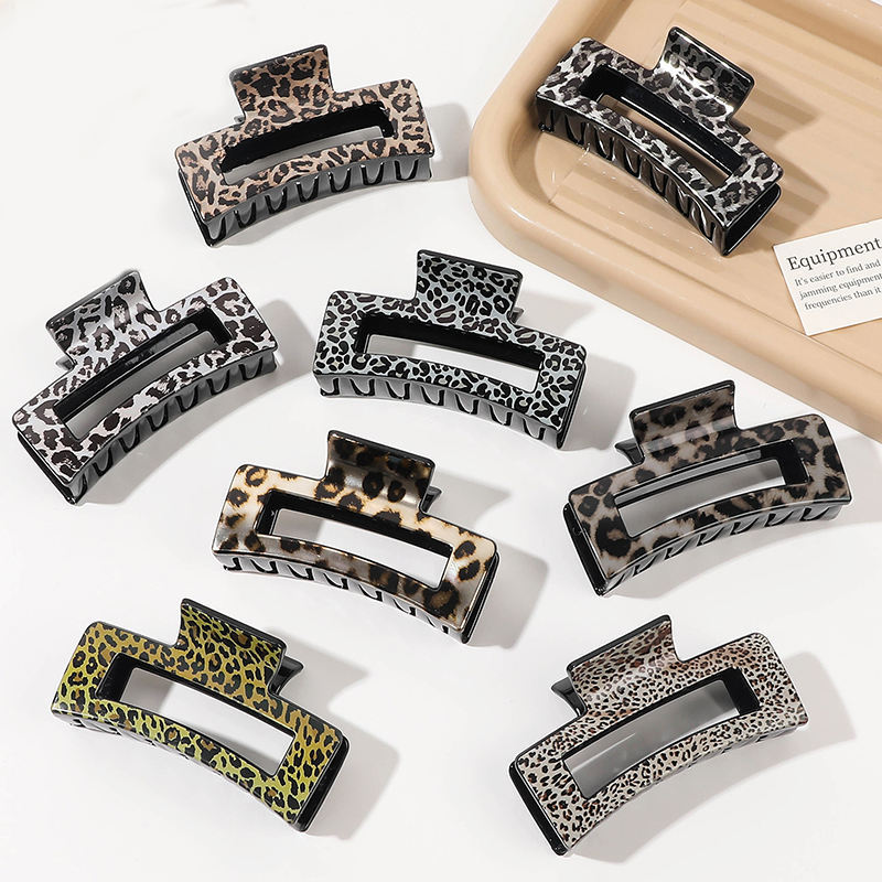 Amazon Elegant Leopard Print Clip Autumn and Winter Fashion Back of Head Shark Clip Hairpin Hairpin Wholesale