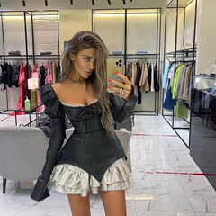 2023 Amazon AliExpress クロスボーダー黒と白のコントラストカラーフリル不規則なスプライシングパフスリーブケーキスカート女性用
