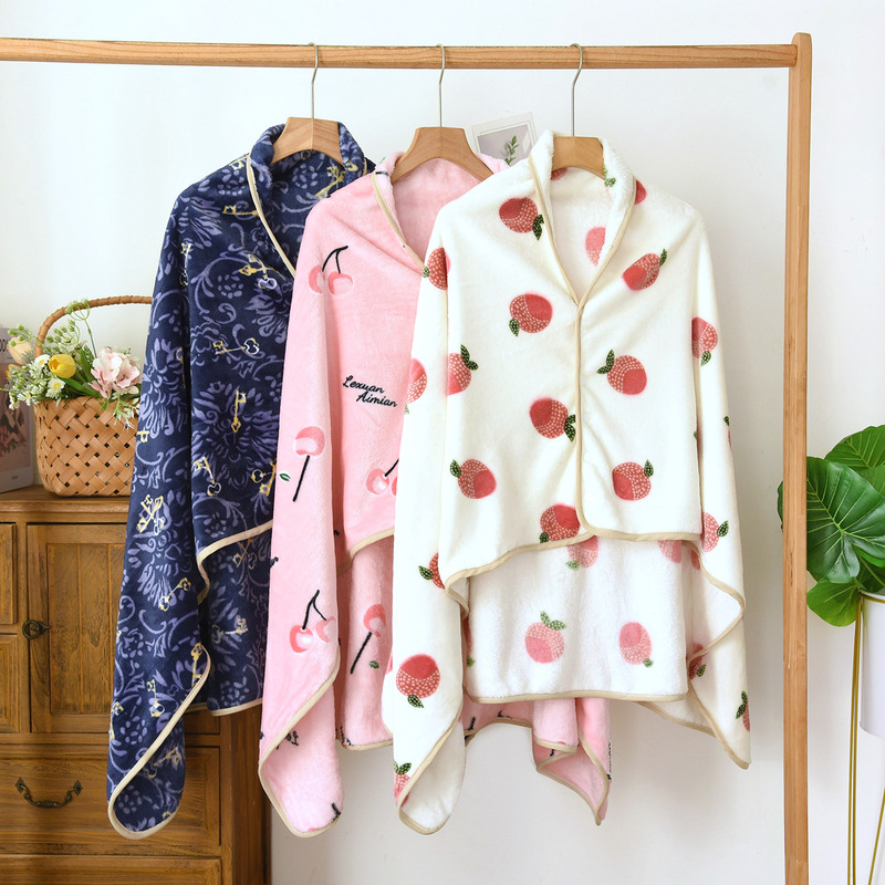 Flannel Shawl, Cloak, Blanket, Home Clothes, Pajamas, Blanket, Lunch Blanket, Sofa Blanket, Autumn and Winter Blanket